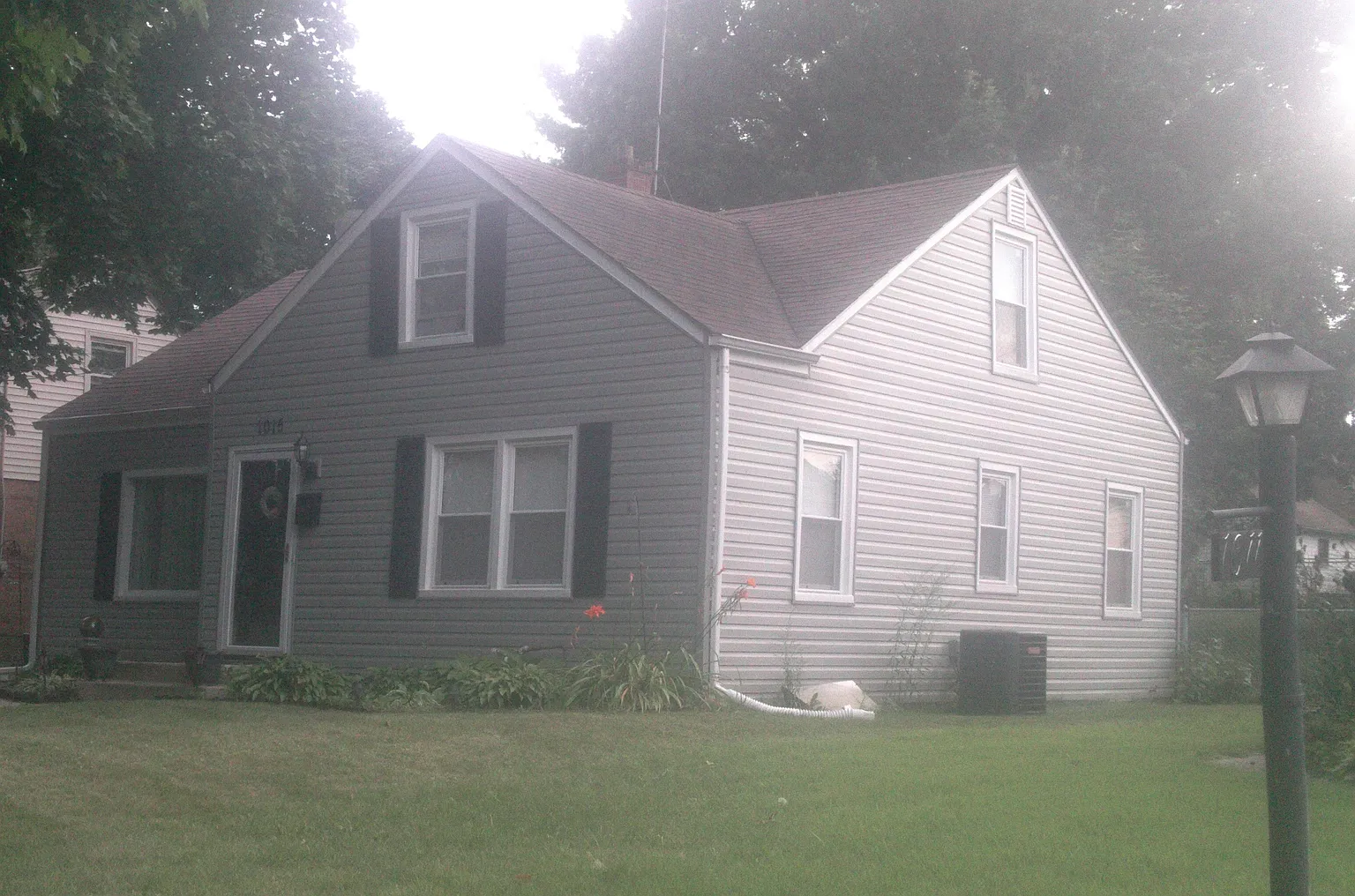 1015 21st St photo 1