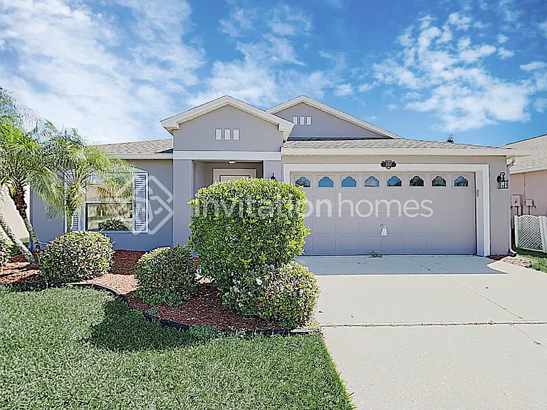 2107 Deercroft Dr — Photo 1