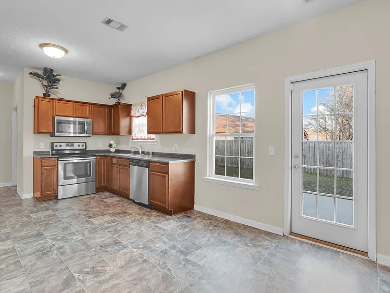 1404 Evergreen Trl — Photo 17