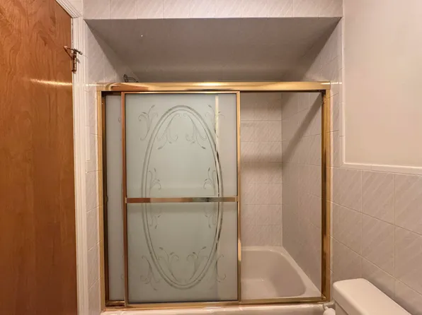 4414 Liberty Avenue image 9 of 17