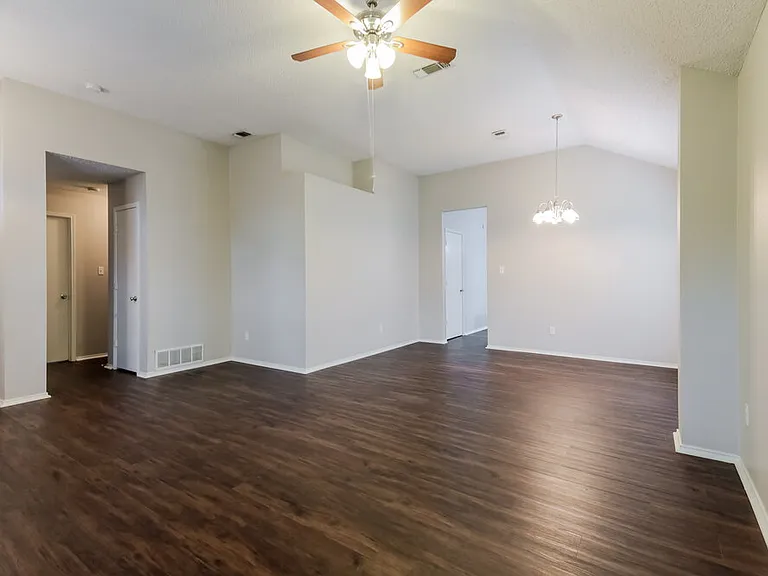 2824 Bent Brook Dr — Photo 5