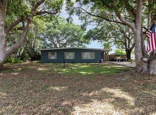 845 Edgewater Cir, Eustis, FL 32726