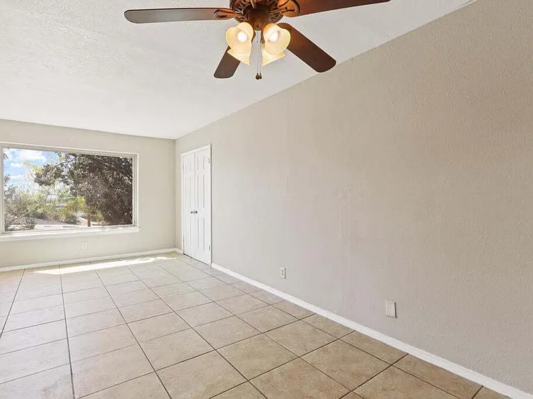304 Carnival Dr — Photo 12