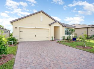 732 Acadia Ct SE, Palm Bay, FL 32909