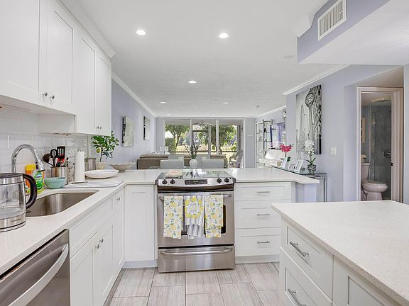 5th image of 4130 Tivoli Court #103