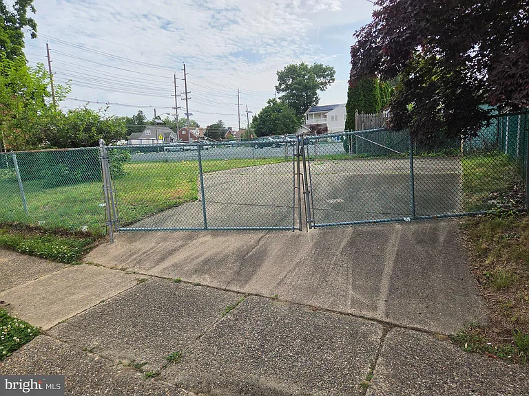 14 E Evesham Rd — Photo 9