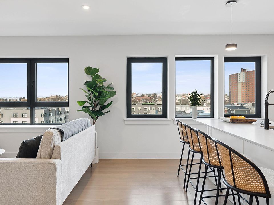 1st image of 75 Chestnut Street #609