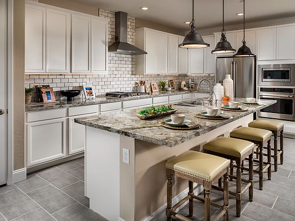 Trilogy Sunstone Synergy Model Kitchen