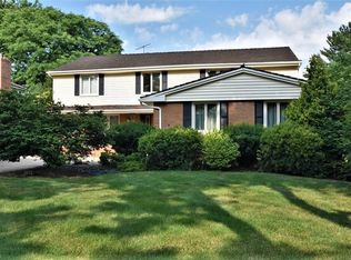 2692 Sulgrave Rd, Shaker Heights, OH 44122