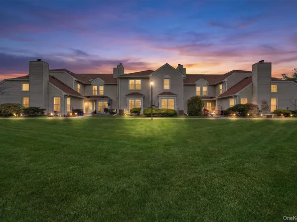 19 Olde Wagon Road, Warwick, NY 10990