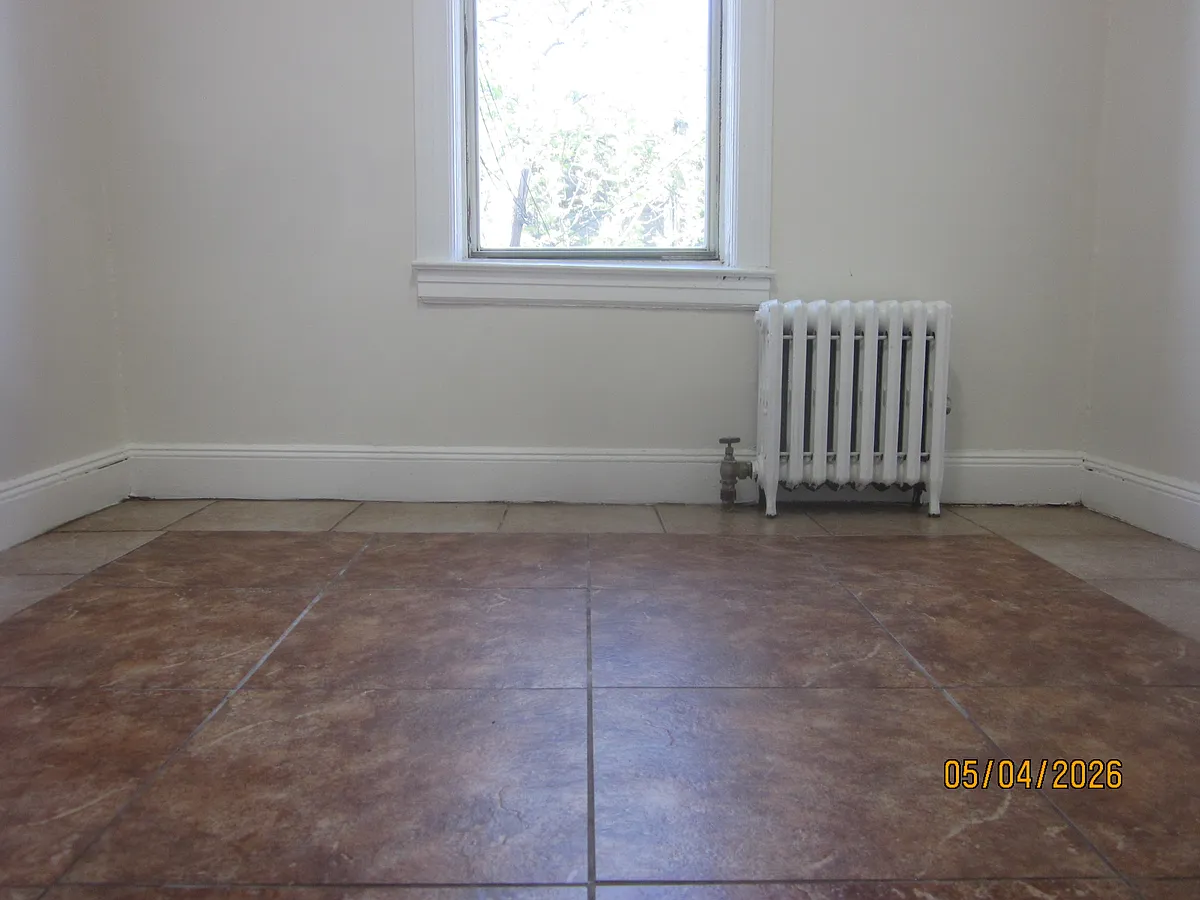Building Photo - 289 Stanhope St #3F