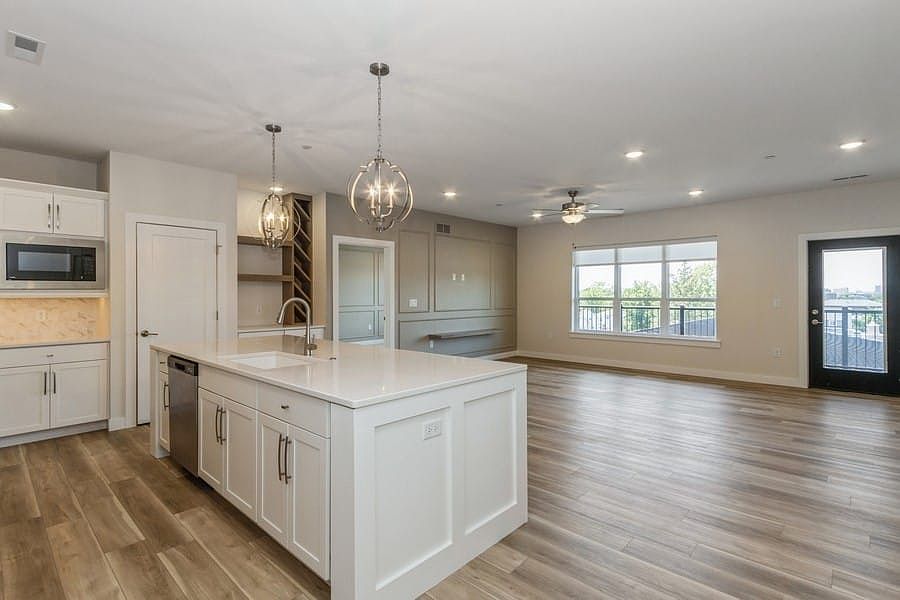 1st image of 1953 1st Ave SE #404