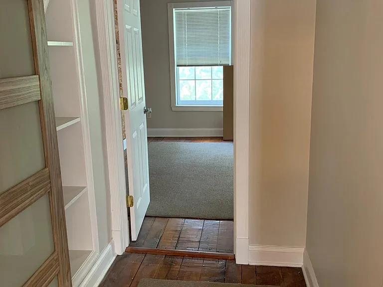 7 E Franklin St #3 — Photo 11