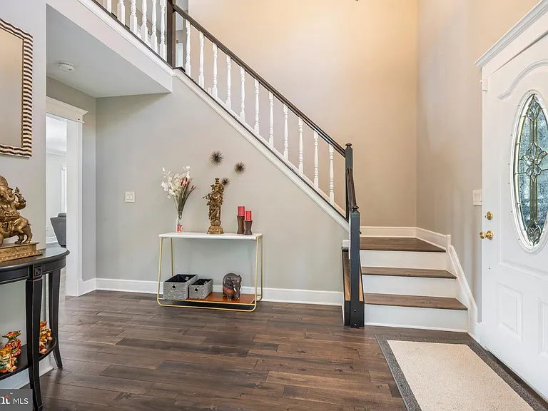5 Robert Dr — Photo 16