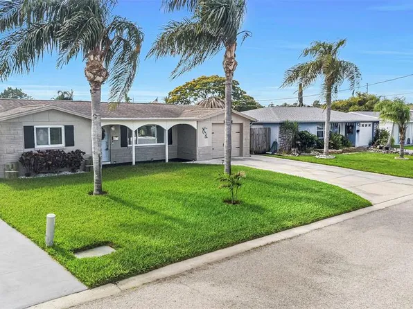 12804 2nd Isle, Hudson, FL 34667