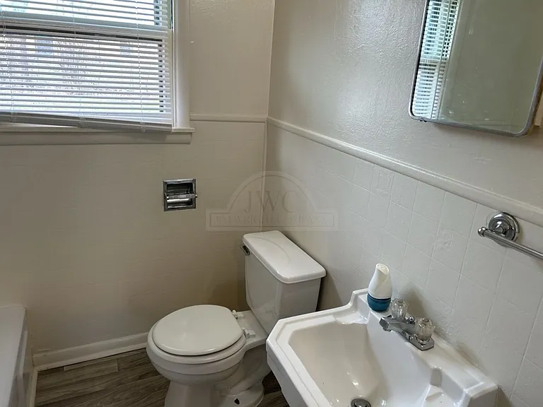 408 Allen St — Photo 26