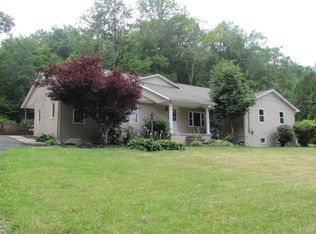 73 Crossen Rd, Hunlock Creek, PA 18621