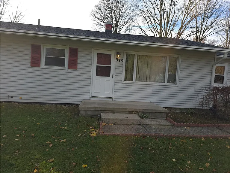 379 Hollybrook Rd — Photo 23