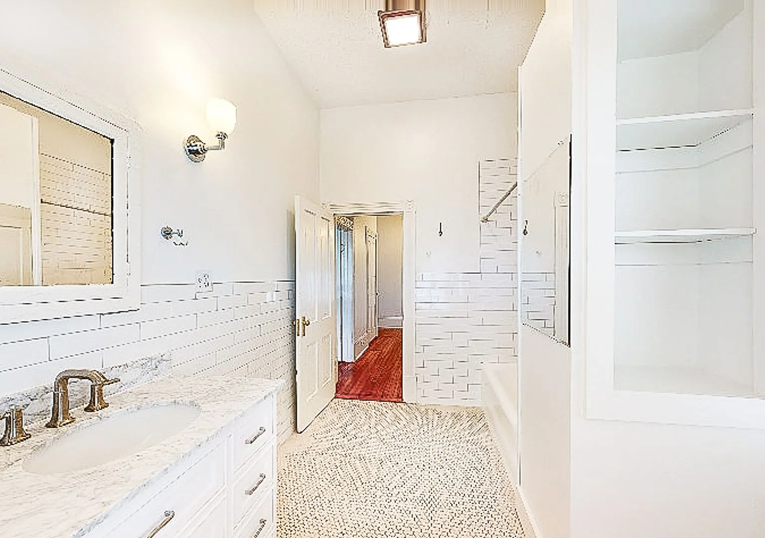 2 Bedroom 1 Bathroom Starland — Photo 4
