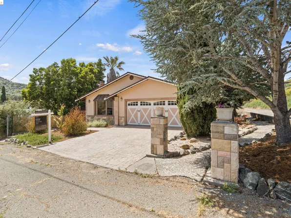 21 Archery Ct, El Sobrante, CA 94803