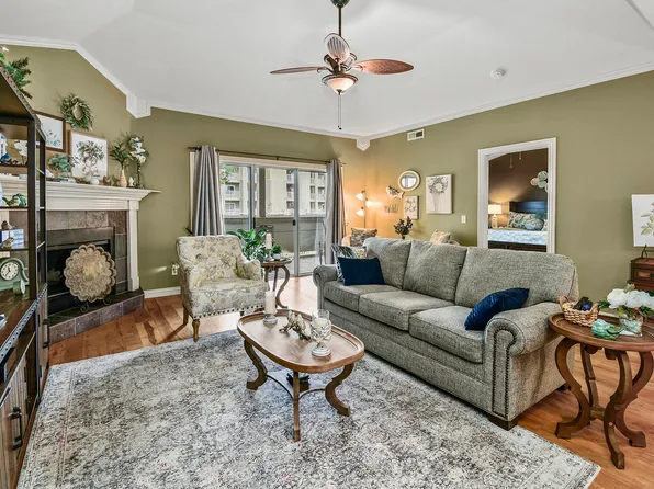 105 Oxford Drive Bldg. 2 #8, Branson, MO 65616