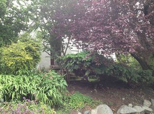 6802 15th Ave NE, Seattle, WA 98115