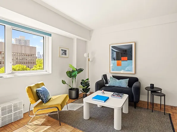 225 Adams St APT 7E, Brooklyn, NY 11201
