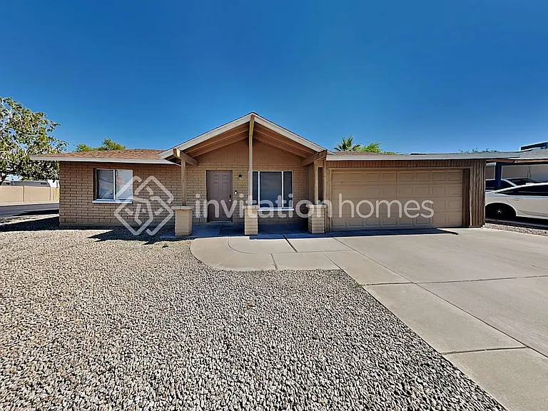 7140 W North Ln — Photo 1