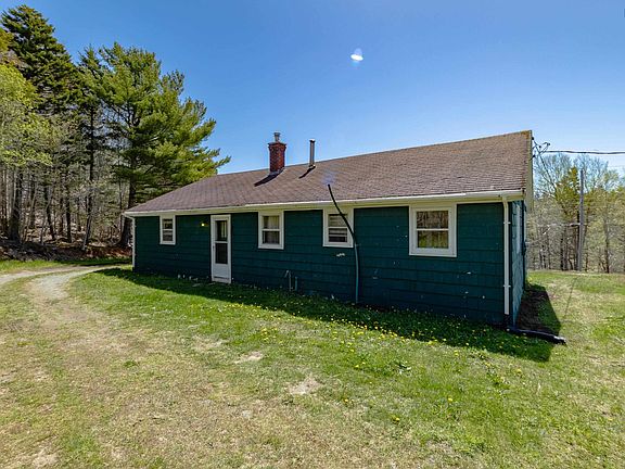 5th image of 983 Bangor Rd