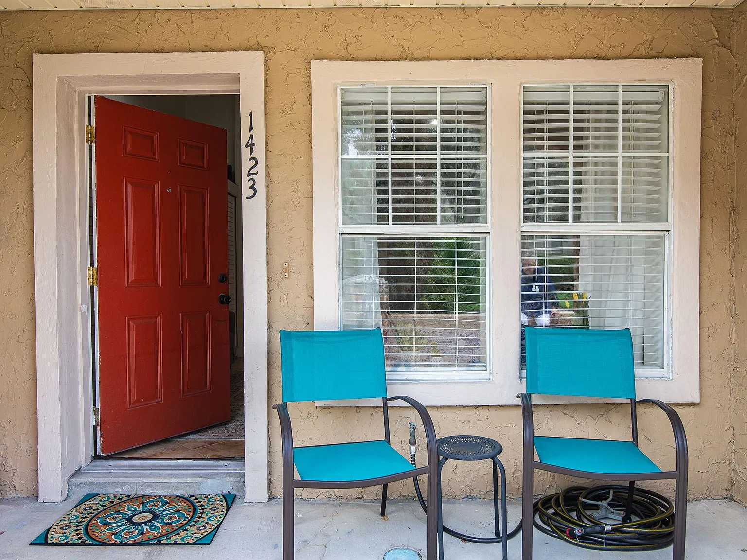 Studio, 350 sqft, $1,400 — Photo 3