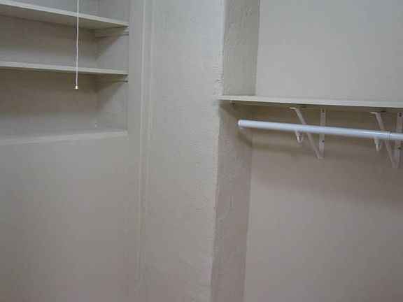 3rd image of 4474 Alabama St