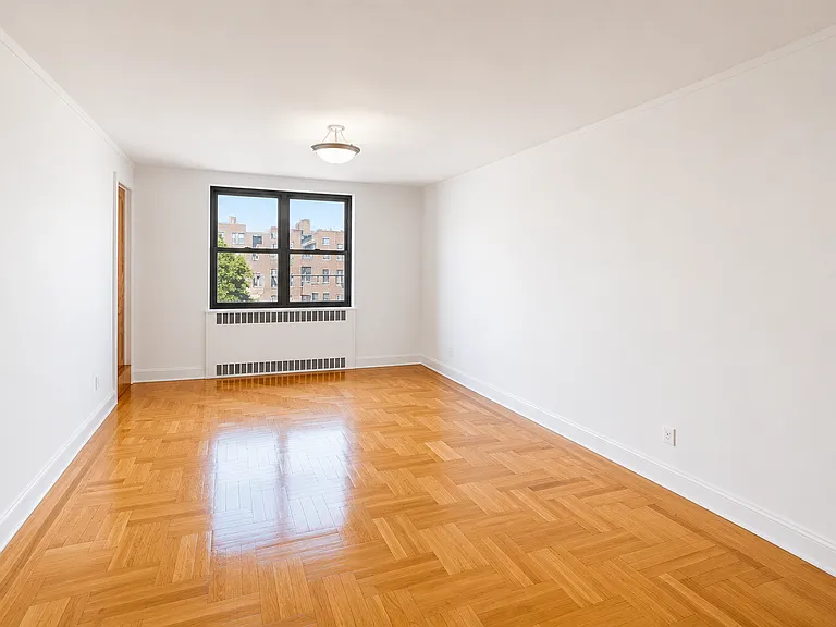 700 Fort Washington Ave #4B — Photo 3