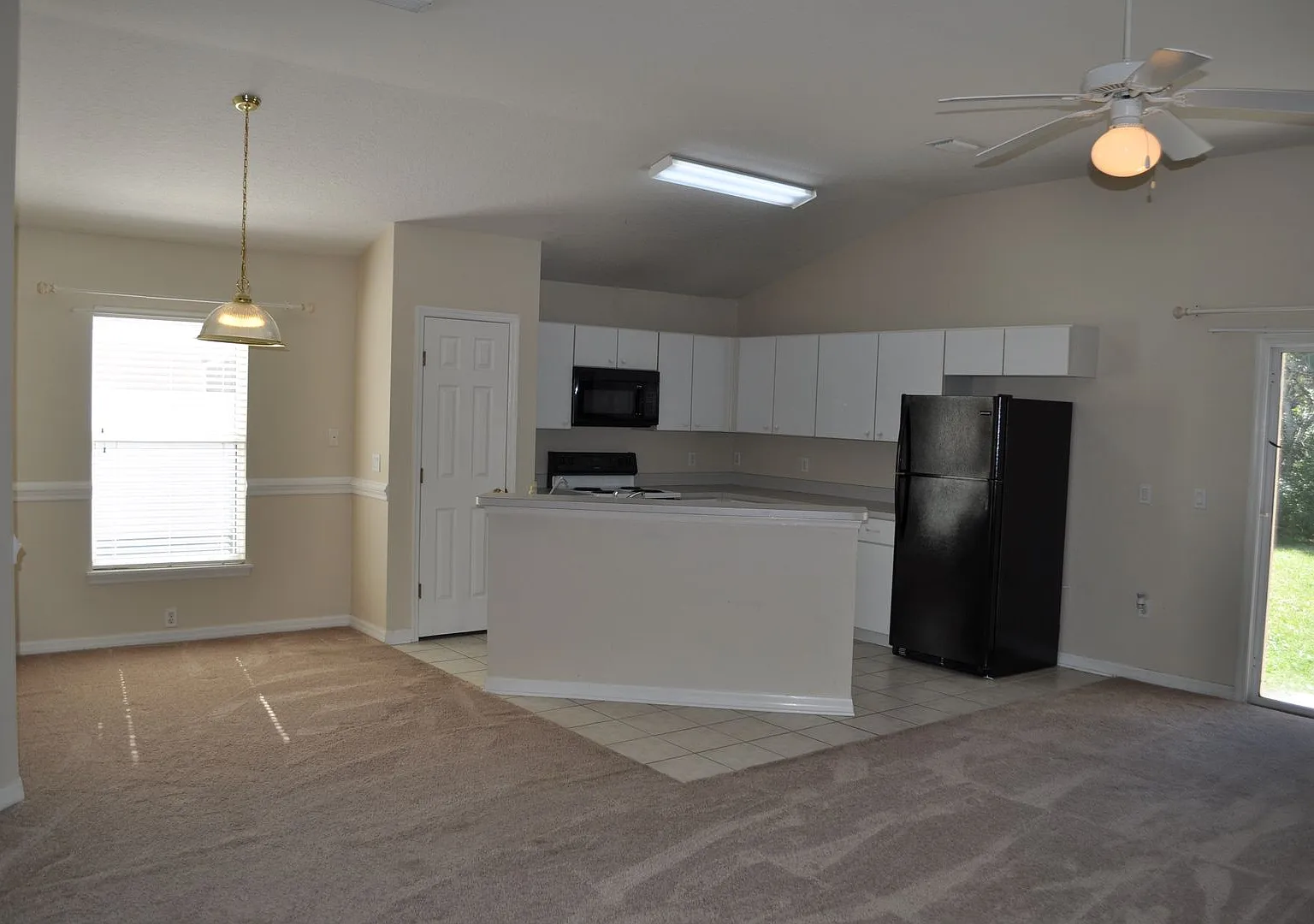Ready to Rent — Photo 4