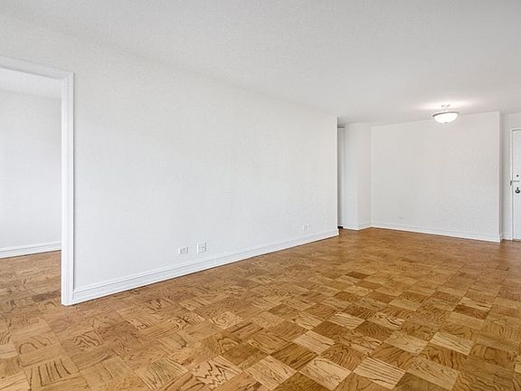 5th image of 400 E 71st St APT 24D