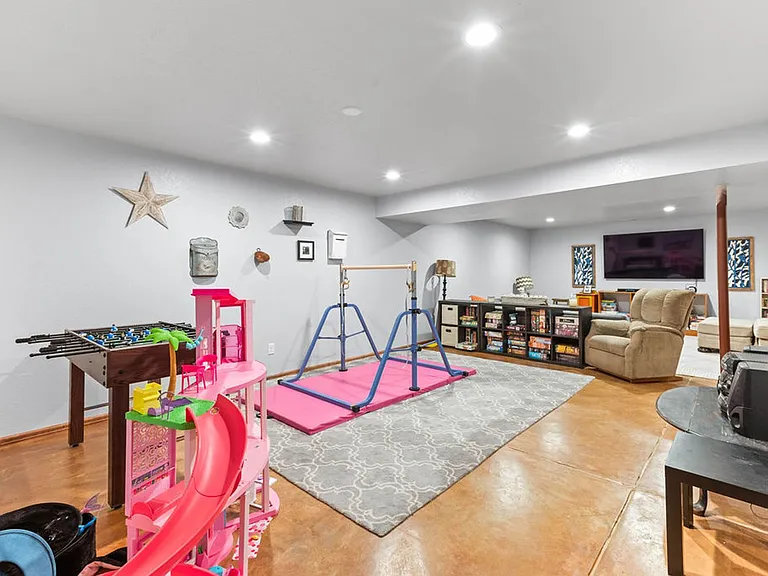 2257 Forecastle Dr — Photo 23
