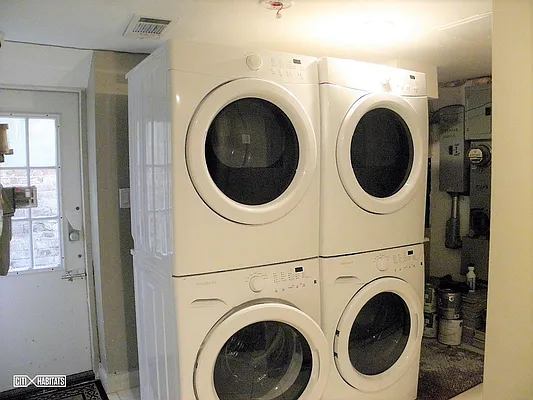 Rented by Citi Habitats | media 42