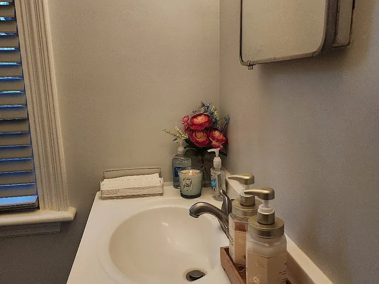 730 7th Ave — Photo 33