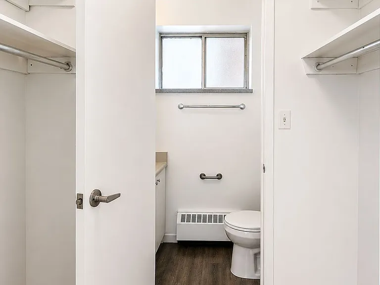 1665 Bloor St E #1001 — Photo 6