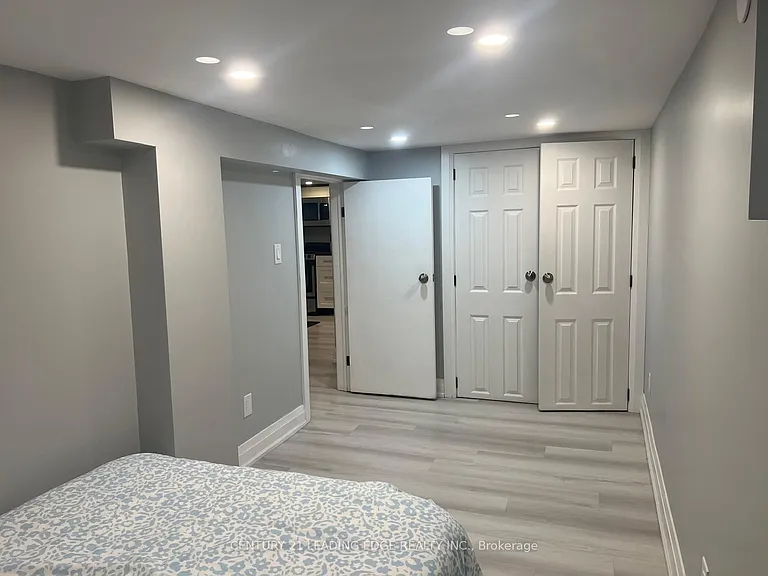 15 Westbrook Ave — Photo 19