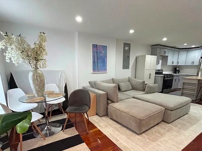 2077 Pacific St #2077 — Photo 8