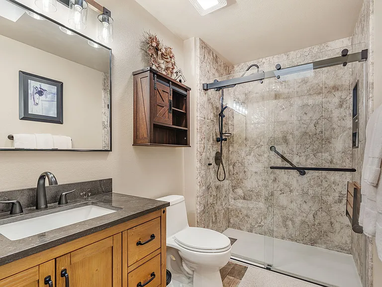 43260 Silktree Ln — Photo 18