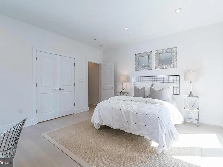 1534 5th St NW #1 — Photo 9