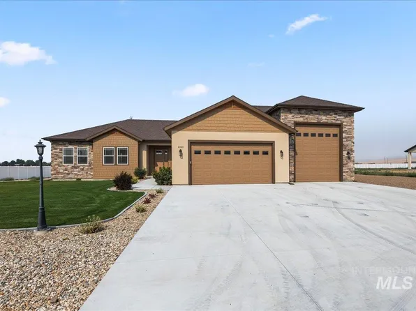 4340 NW Purple Sage Cir, Mountain Home, ID 83647