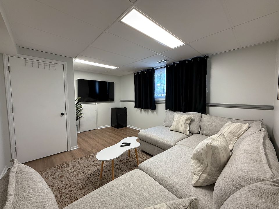1st image of 13447 Westwood Ln #3