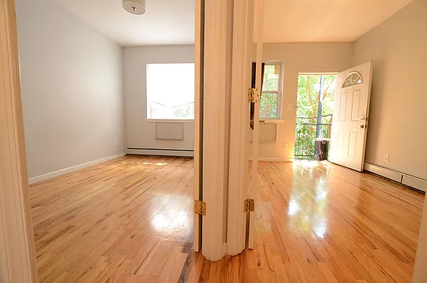 Rented by Miron Realty Group | media 38