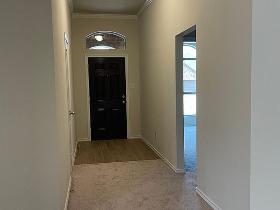 4th image of 410 Greenhaven Dr