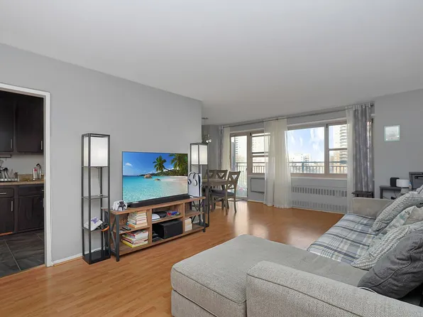 458 Neptune Ave APT 5E, Brooklyn, NY 11224