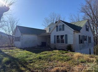 271 Sunnybrook Dr, Spruce Pine, NC 28777