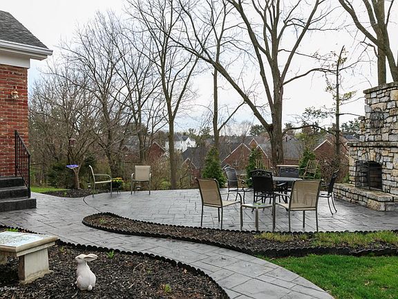 RealTourCast _ S Owens _ Moorfield (4 of