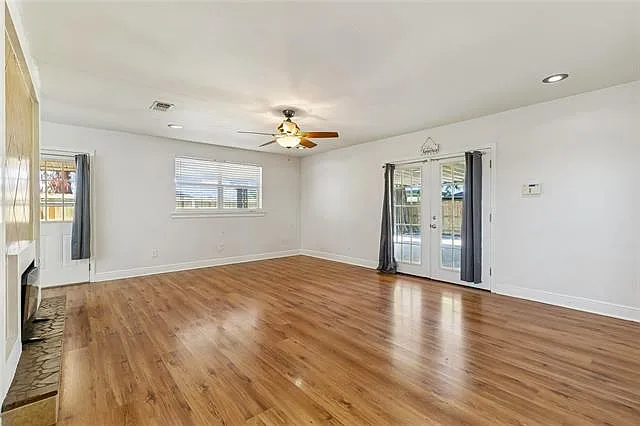 4 bed, 2.0 bath, 1734 sqft, $2,200 — Photo 4
